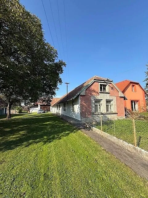 Prodej vícegeneračního domu 604 m², pozemek 2085 m²